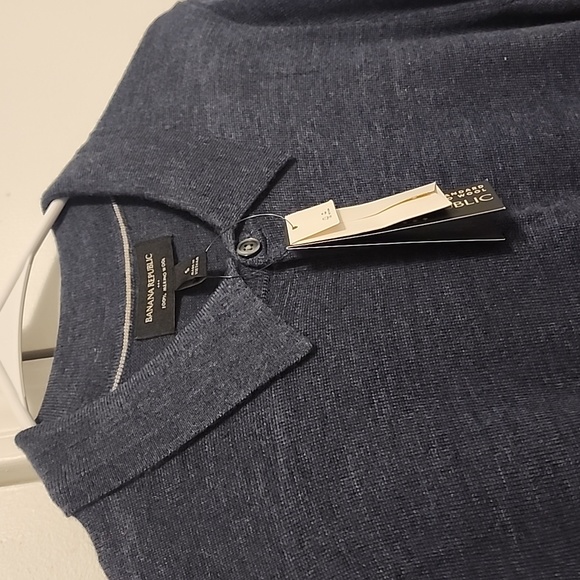 Banana Republic wool polo - Picture 3 of 9